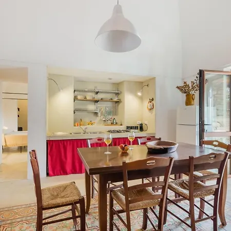 Dammuso Le Vigne Holiday home *